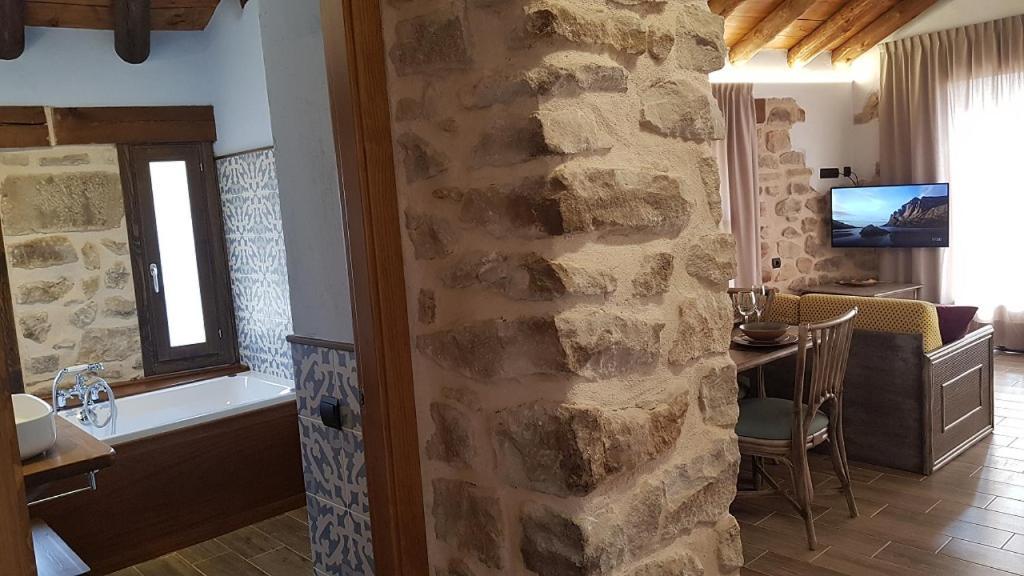 Casa Gabalda Apartamentos Valderrobres Luaran gambar